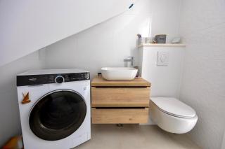 Newly and modernly renovated-Studio Gilda-Breathtaking Waterfront Studio with Yacht Views - Makarska - 1