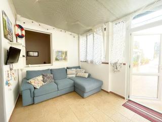 Appartamento FRONTE MARE by ZOOM IN EARTH - 6