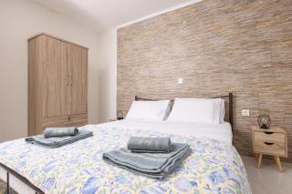 Rena's House, Viros, Corfu - - 3