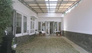 Kalyana Guest House - Bandung - 0