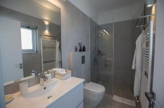 This Sensational 4 bedroom Villa, Ideal Location of Protaras! - Protaras - 2