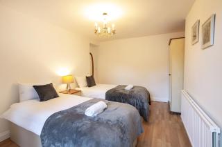 Prospect Place Long Stay Free Parking and Wi-FI - Swindon - 8