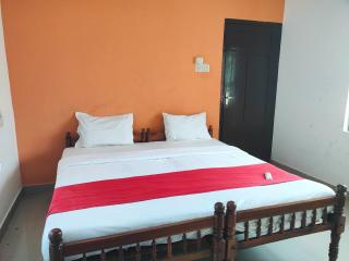 Beach Combers Resort - 9