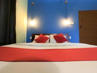 Beach Combers Resort - 7