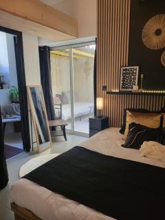 L'escale dorée au centre de Lunel - 8