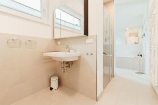 Appartement Kranich - Moderne Ferienwohnung direkt am Schloss Ranzow! - Lohme - 6