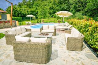 Villa 3 Bed 4 Bath Sleeps 8 Pool Hot tub Air Con - Villafranca in Lunigiana - 6