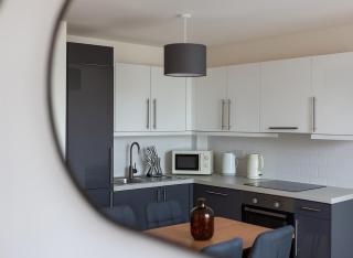 1 Bed Apartment in Wimbledon - London - 1