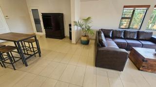 Megs Guesthouse - Ballito - 1