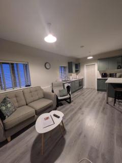 Seaside Retreat - 4 Guests - Fireplace - Parking - Galway - 6