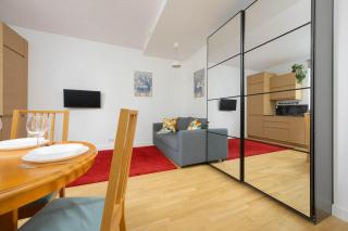Bright Apartment Andersa Warsaw Near Ogrod Krasinskich and Old Town by Noclegi Renters - Warsaw - 1