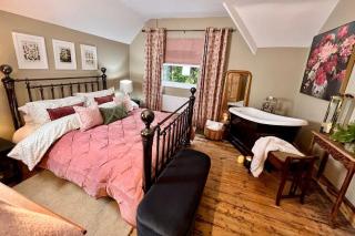 Luxury home, near family park and Coffee Shop! - Merthyr Tydfil - 0