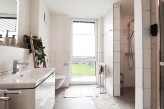 BeltBlick 14- Moderne Ferienwohnung direkt am Strand mit Sauna und Garten! - 4