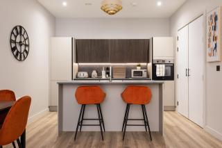 The Brickworks, Grade II listed Boutique Stay, 2 Bed - Birmingham - 3