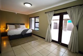 Fourways Luxurious 5-Bed Home - Sandton - 1