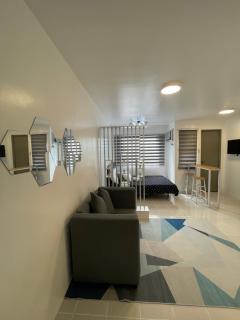Stylish Minimalist Comfort Stay Beside EK - Santa Rosa - 4