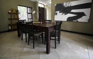 Fourways Luxurious 5-Bed Home - Sandton - 6