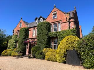 Nunsmere Hall Hotel - Oakmere - 9
