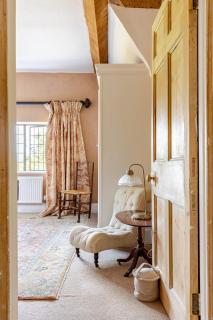 Cotswold Farmhouse with Swimming Pool - Miserden - 5