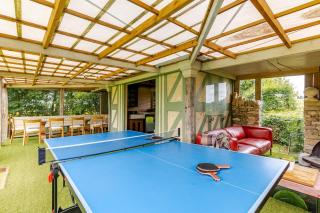 Cotswold Farmhouse with Swimming Pool - Miserden - 4