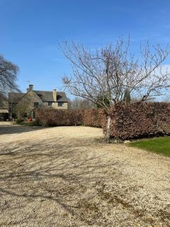 Cotswold Farmhouse with Swimming Pool - Miserden - 1