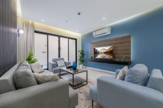Spacious 3 Bdr Apartment In Al Nada - Riad - 0