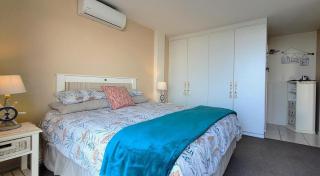 Beachfront Getaway Seaview Margate - Margate - 4