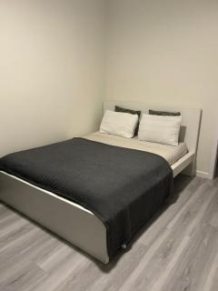 Walk of Fame 1 Bedroom with shared bathroom and kitchen - 9