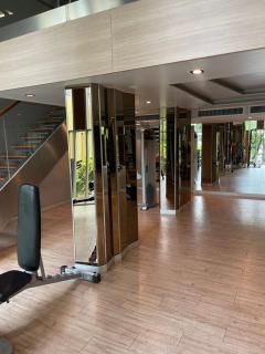 Welcome to warm room here have gym saona Netflix - Bangkok - 6