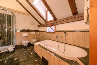 Schlosshotel Aehrental - Caldaro - 8