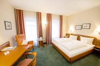 Fachwerkhaus - Hotel Weisses Lamm - Veitshöchheim - 2