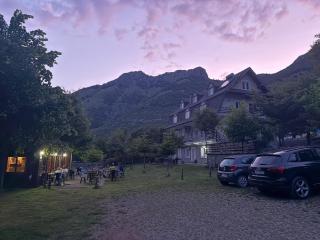 Boga Alpine Resort - 3