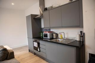 Extra Large Modern Studio Flat In Kent - Maidstone - 2