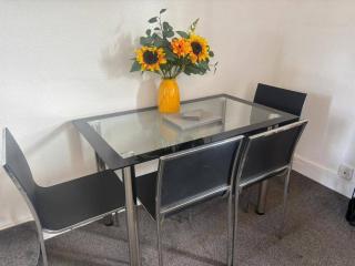 Modern 2-Bed Victorian Apartment - Sleeps 6 & Pets - Yeovil - 9