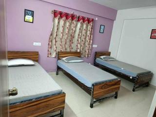 Lakshmi Narasimha Luxury PG for Gents - Bangalore - 3