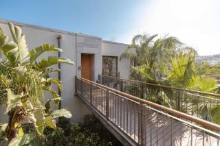 2-Bedroom Beachfront Flat with Hotel Amenities - Bodrum - 6
