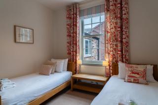 St Denys View with Free parking - York - 6