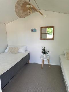 Cabin 20 m from the water on Ekerö - 3