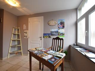 Magnificent Holiday Home in Libin with Barbecue - Libin - 2