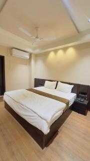 Hotel Presidency - Surat - 8