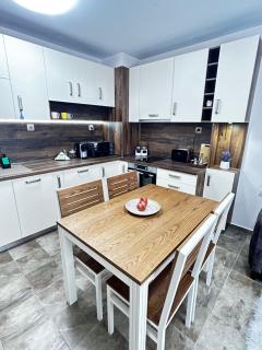 Stylish Central Apartment with Parking Option by ApartMAX - Varna City - 7