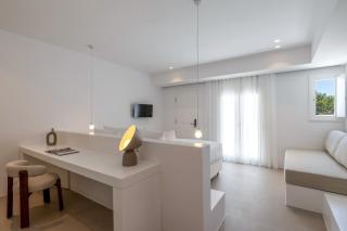 Lilium Homes - Karterados - 8