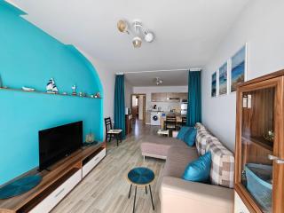 2BR Sea Sunrise View Apartment Happy Place - 4