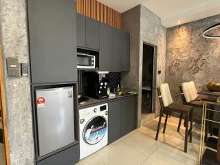 Legoland 2-Storey Apartment -18pax - 4