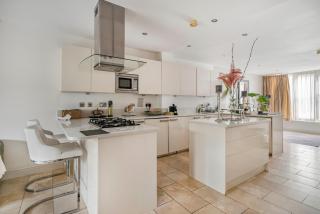 Chic En-suite Room ,Balcony - Londra - 6