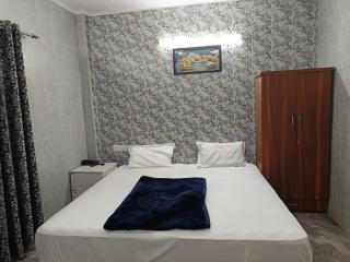 Family Hotel -1 Min Walk in Nizamuddin Railway Station - Neu-Delhi - 2