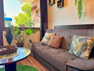 Urban Botanical 2BR - Varna - 2