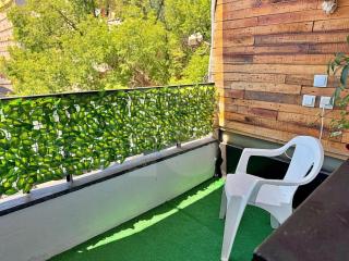 Urban Botanical 2BR - Varna - 9