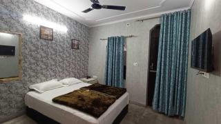 Family Hotel -1 Min Walk in Nizamuddin Railway Station - Neu-Delhi - 6