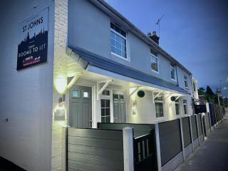 Rent in Worcester at 36 Bransford Rd - Worcester - 7